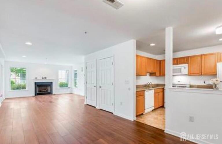 Photo 2 of 106 Chariot Court, Piscataway NJ 08854, Piscataway, NJ