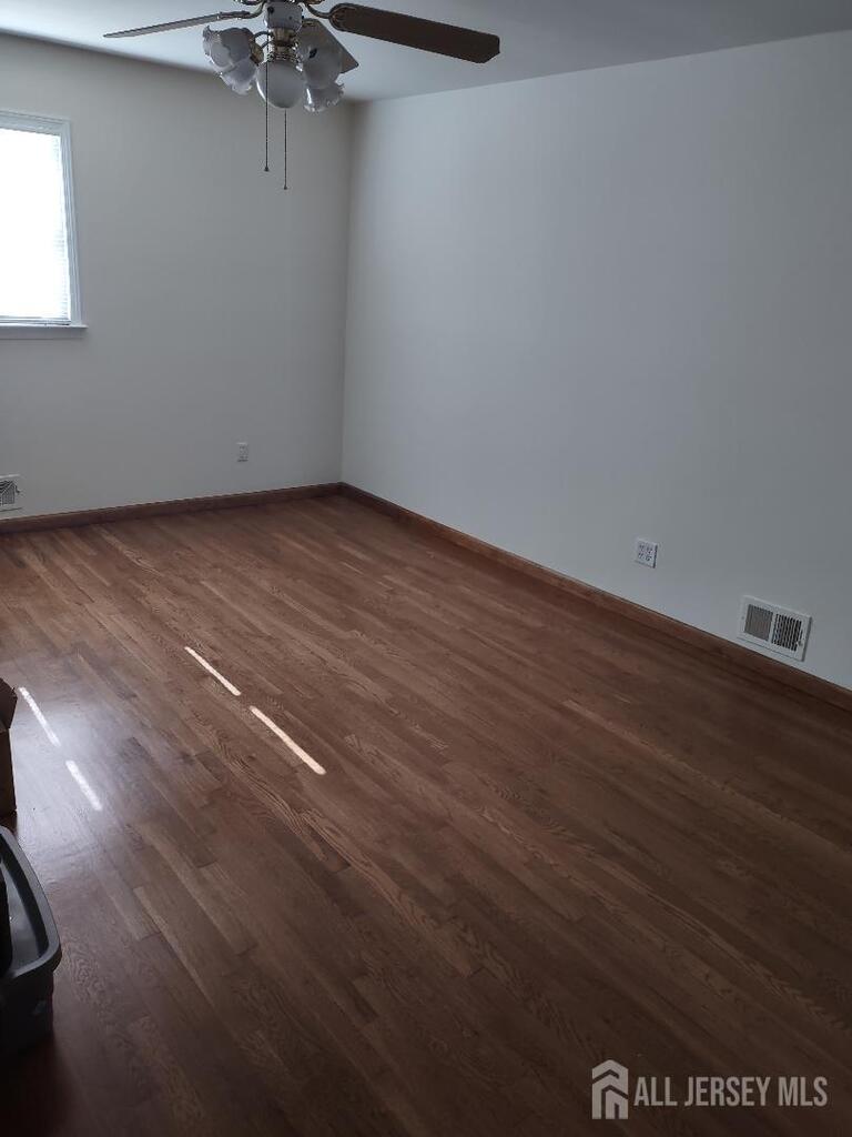 Photo 4 of 204 Marlin Drive, Fords NJ 08863, Fords, NJ