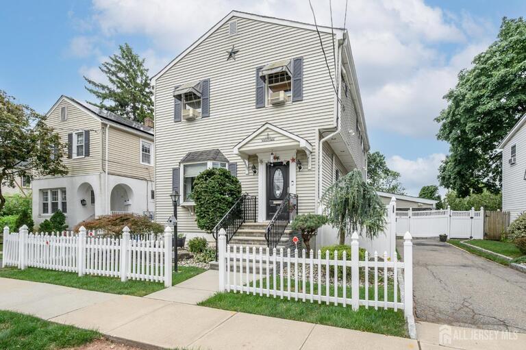Photo 15 of 10 Crampton Avenue, Woodbridge Proper NJ 07095, Woodbridge Proper, NJ