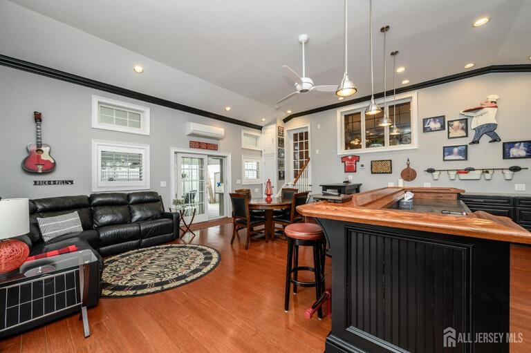 Photo 2 of 10 Crampton Avenue, Woodbridge Proper NJ 07095, Woodbridge Proper, NJ