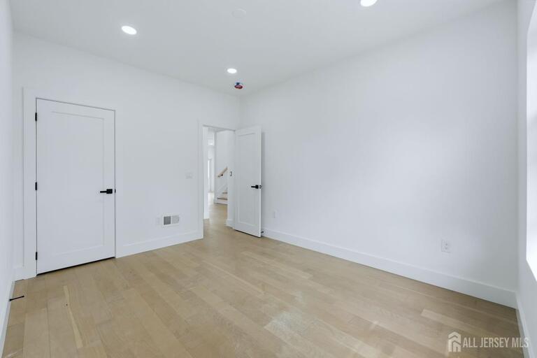 Photo 17 of 617 Fairview Avenue, Piscataway NJ 08854, Piscataway, NJ