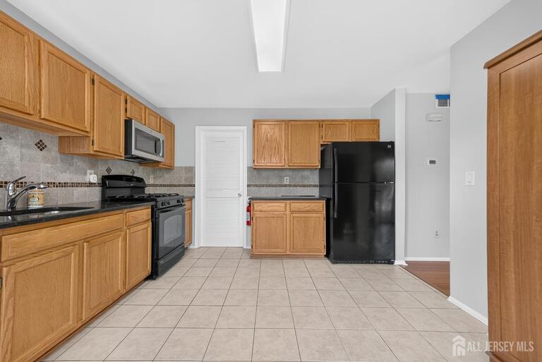 Photo 9 of 216 Copeley Way, North Brunswick NJ 08902, North Brunswick, NJ