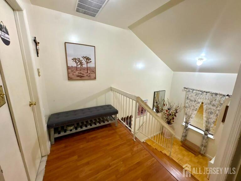 Photo 9 of 402 Holly Drive, Perth Amboy NJ 08861, Perth Amboy, NJ
