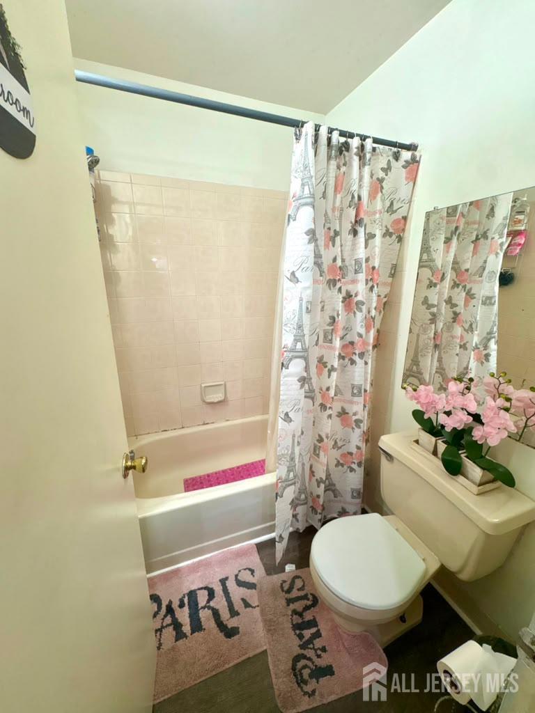 Photo 17 of 402 Holly Drive, Perth Amboy NJ 08861, Perth Amboy, NJ