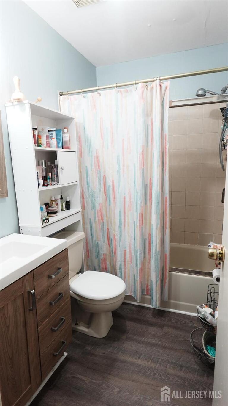 Photo 22 of 402 Holly Drive, Perth Amboy NJ 08861, Perth Amboy, NJ
