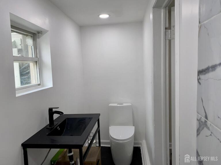 Photo 27 of 368 Inslee Street, Perth Amboy NJ 08861, Perth Amboy, NJ