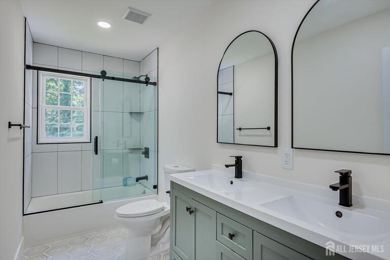 Photo 67 of 300 E Chestnut Avenue E, Metuchen NJ 08840, Metuchen, NJ