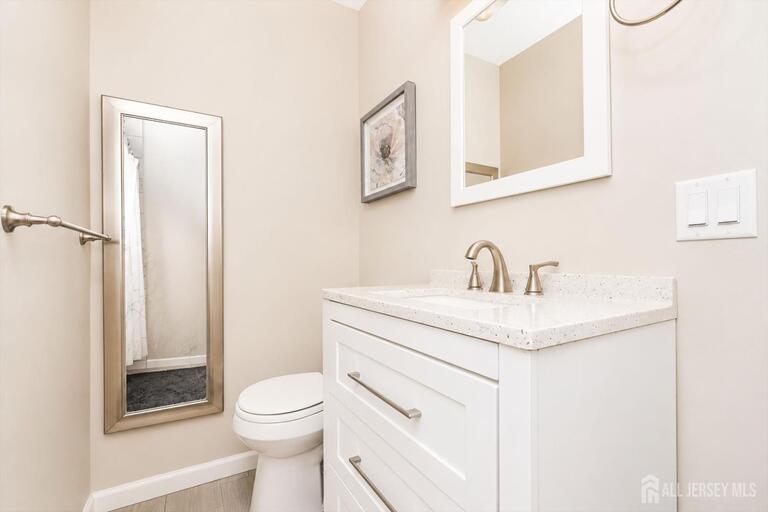 Photo 19 of 327 Woodland Avenue, Sayreville NJ 08879, Sayreville, NJ