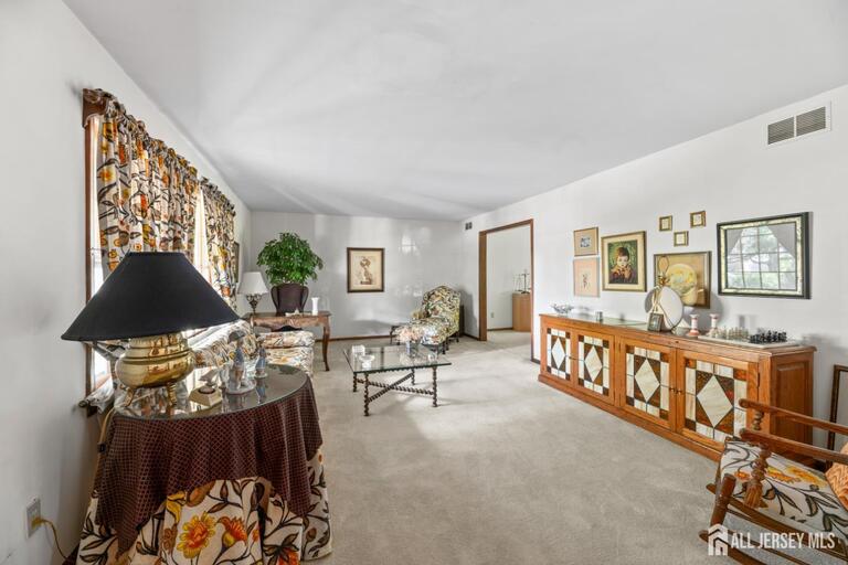 Photo 6 of 11 Aspen Circle, Edison NJ 08820, Edison, NJ