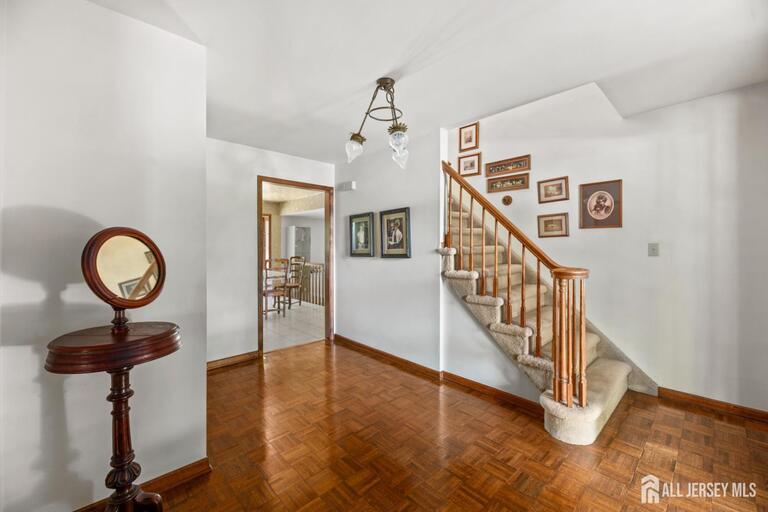 Photo 5 of 11 Aspen Circle, Edison NJ 08820, Edison, NJ