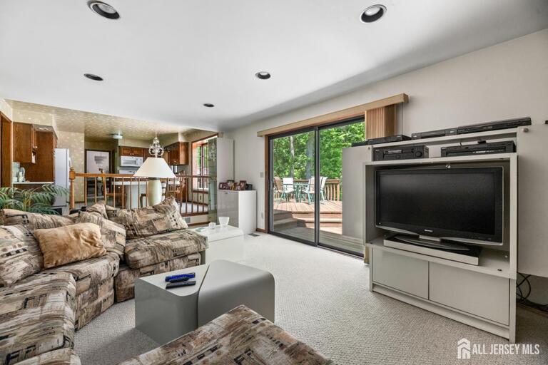 Photo 18 of 11 Aspen Circle, Edison NJ 08820, Edison, NJ