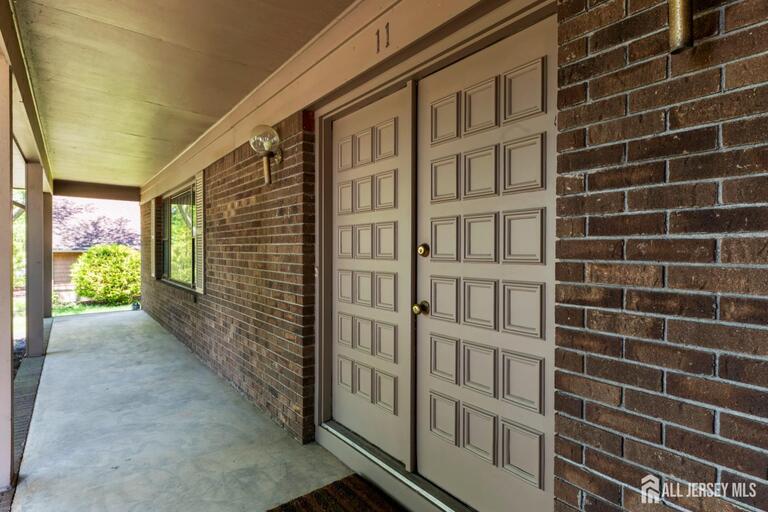 Photo 3 of 11 Aspen Circle, Edison NJ 08820, Edison, NJ