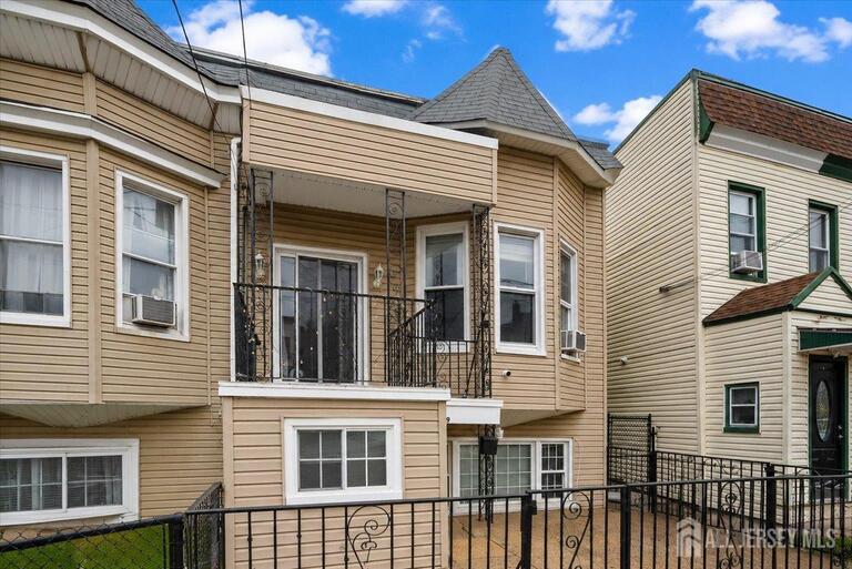 Photo 28 of 1009 Paterson Plank Road, North Bergen NJ 07047, North Bergen, NJ