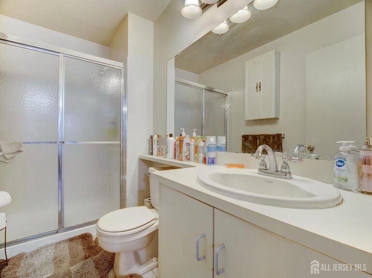 Photo 13 of 380 Lancaster Court, Piscataway NJ 08854, Piscataway, NJ