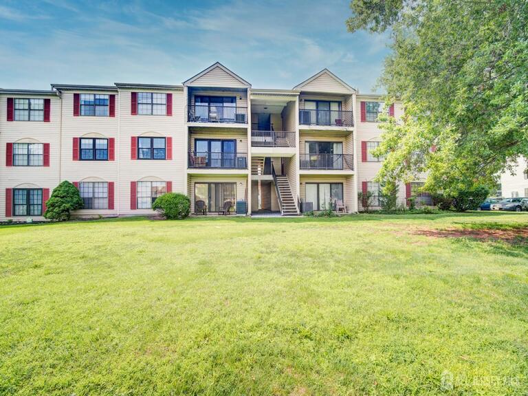 Photo 16 of 380 Lancaster Court, Piscataway NJ 08854, Piscataway, NJ