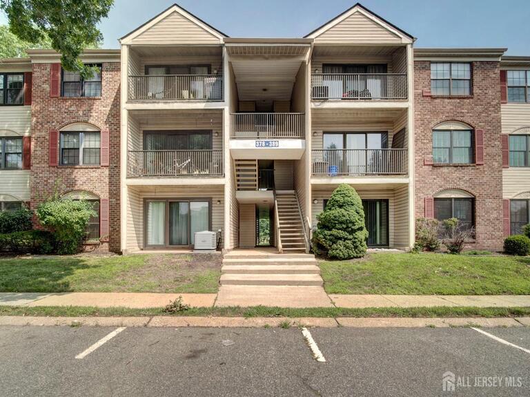 Photo 2 of 380 Lancaster Court, Piscataway NJ 08854, Piscataway, NJ
