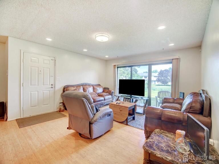 Photo 4 of 380 Lancaster Court, Piscataway NJ 08854, Piscataway, NJ