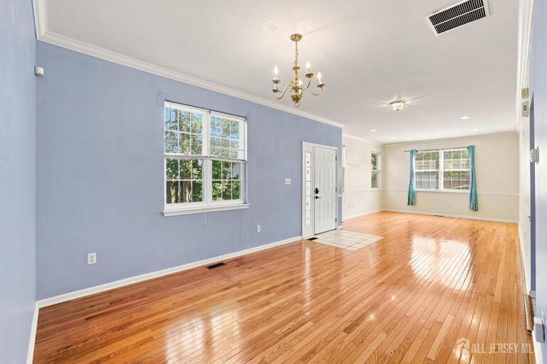 Photo 5 of 315 Birch Court, New Brunswick NJ 08901, New Brunswick, NJ