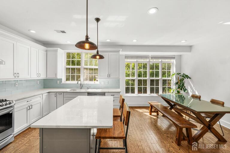 Photo 9 of 55 Lambiance Court # 3, Highland Park NJ 08904, Highland Park, NJ