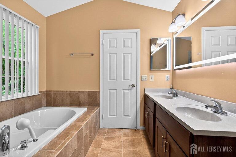Photo 17 of 64 Ashford Drive, Plainsboro NJ 08536, Plainsboro, NJ