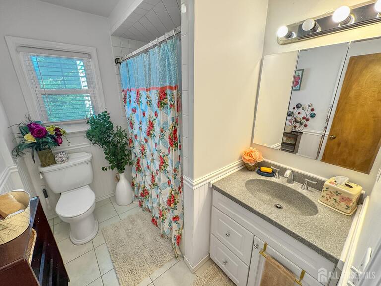Photo 14 of 11-14 3rd Street, Fair Lawn NJ 07410, Fair Lawn, NJ