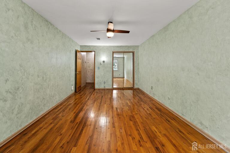Photo 20 of 192 College Drive, Edison NJ 08817, Edison, NJ