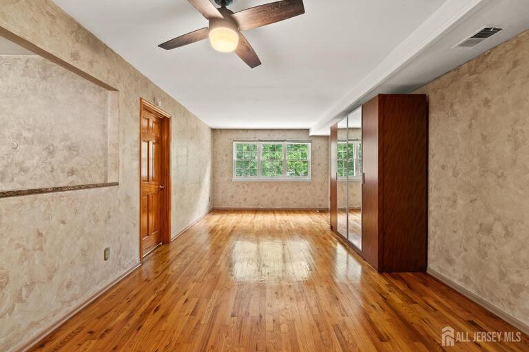 Photo 16 of 192 College Drive, Edison NJ 08817, Edison, NJ