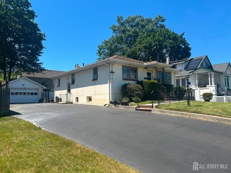 Photo 4 of 129 hampton Street, Metuchen NJ 08840, Metuchen, NJ