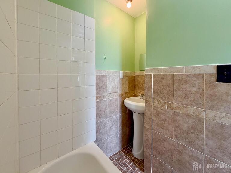 Photo 37 of 231 Myrtle Avenue, Irvington NJ 07111, Irvington, NJ