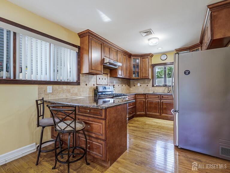 Photo 9 of 24 Winthrop Road, Edison NJ 08817, Edison, NJ