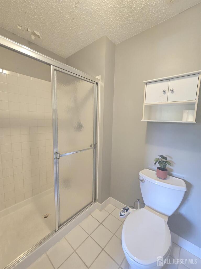 Photo 12 of 28 Inverness Drive, Edison NJ 08820, Edison, NJ
