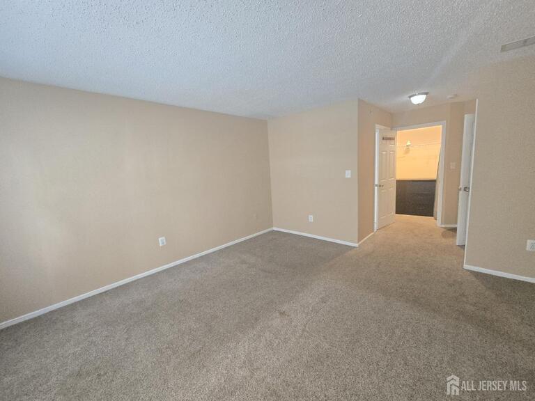Photo 10 of 28 Inverness Drive, Edison NJ 08820, Edison, NJ