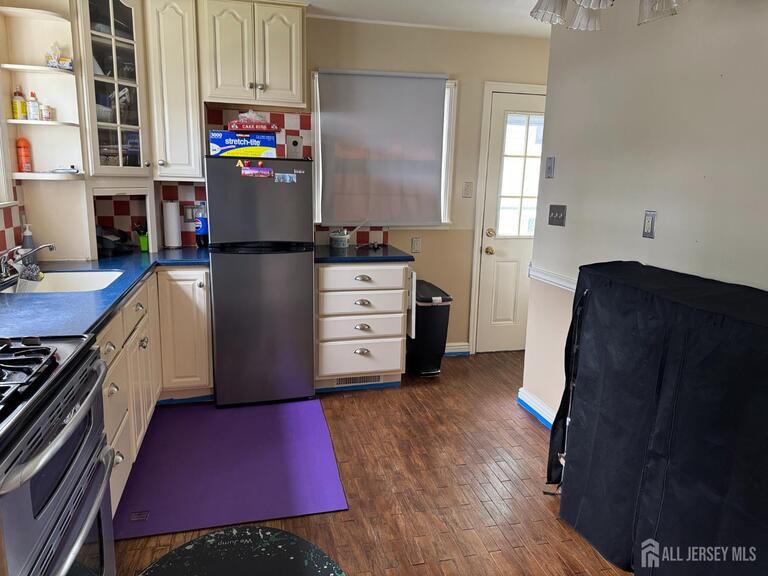 Photo 8 of 211 E Louis Place E, Iselin NJ 08830, Iselin, NJ