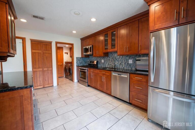 Photo 10 of 260 Westgate Drive, Edison NJ 08820, Edison, NJ