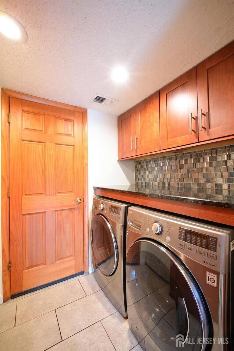Photo 11 of 260 Westgate Drive, Edison NJ 08820, Edison, NJ