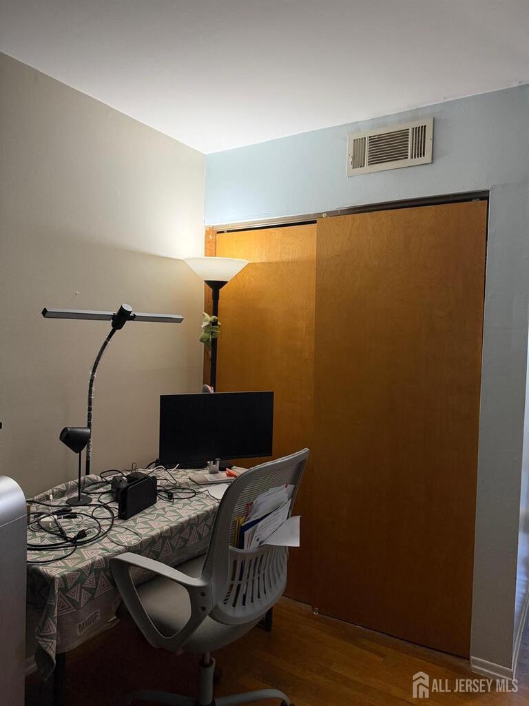 Photo 6 of 192 Evergreen Road # 5A, Edison NJ 08837, Edison, NJ