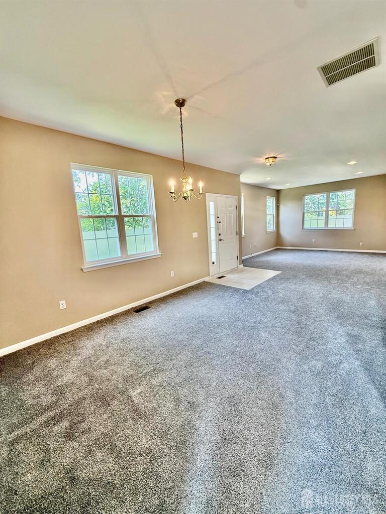 Photo 3 of 216 Alder Court, New Brunswick NJ 08901, New Brunswick, NJ