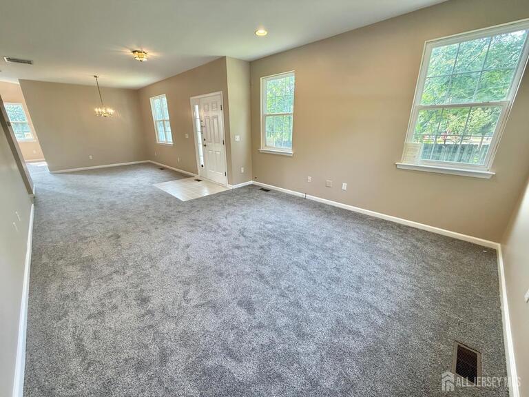 Photo 2 of 216 Alder Court, New Brunswick NJ 08901, New Brunswick, NJ