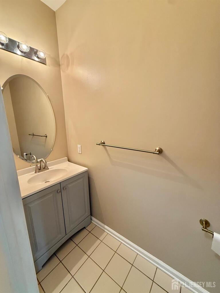 Photo 8 of 216 Alder Court, New Brunswick NJ 08901, New Brunswick, NJ