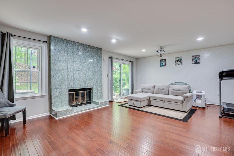 Photo 45 of 4506 Stonehedge Road, Edison NJ 08820, Edison, NJ