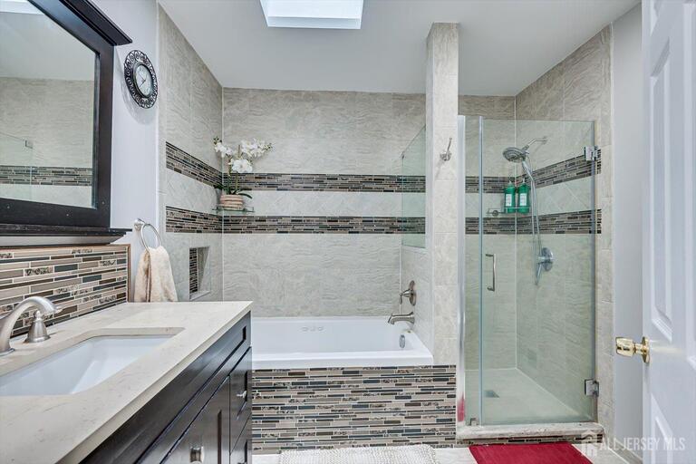 Photo 35 of 4506 Stonehedge Road, Edison NJ 08820, Edison, NJ