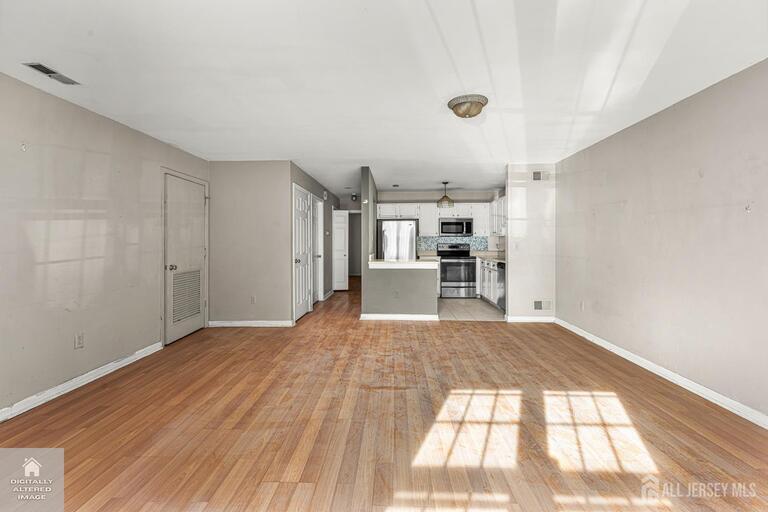 Photo 17 of 20 MULFORD Street, Roseland NJ 07068, Roseland, NJ