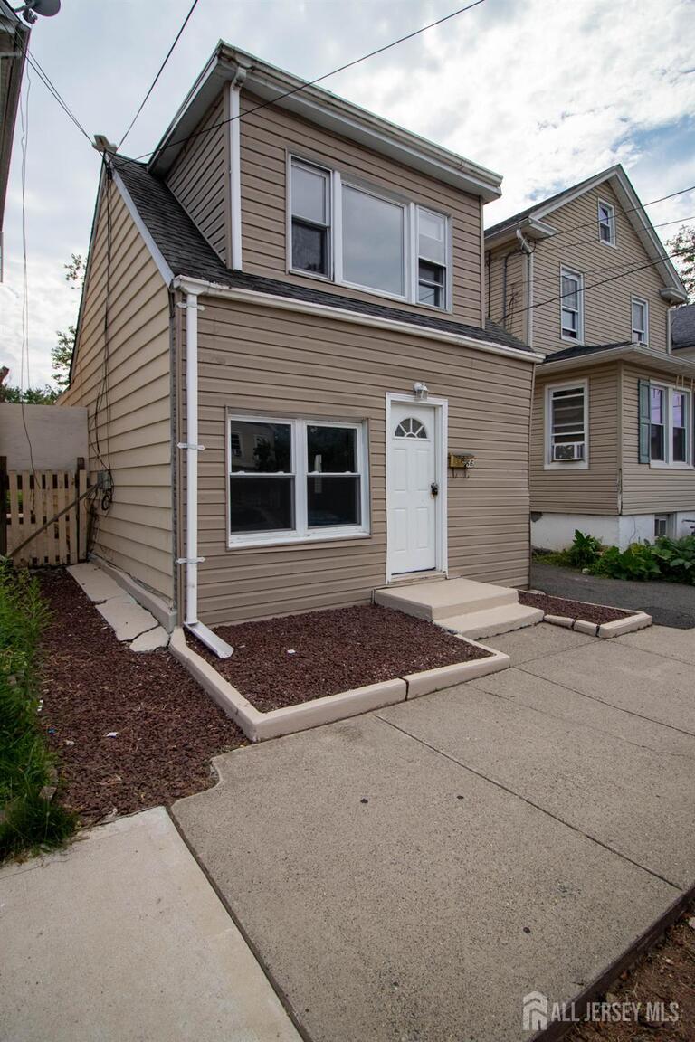 Photo 13 of 66 Comstock Street, New Brunswick NJ 08901, New Brunswick, NJ