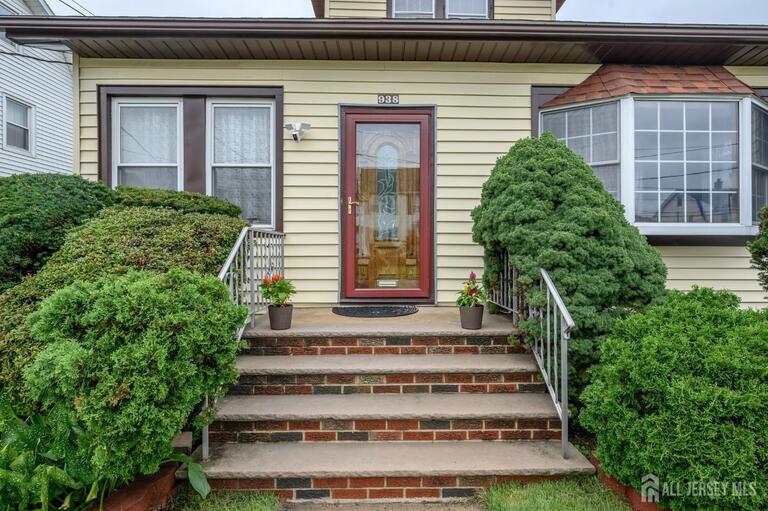 Photo 2 of 938 Ray Avenue, Union Twp NJ 07083, Union Twp, NJ