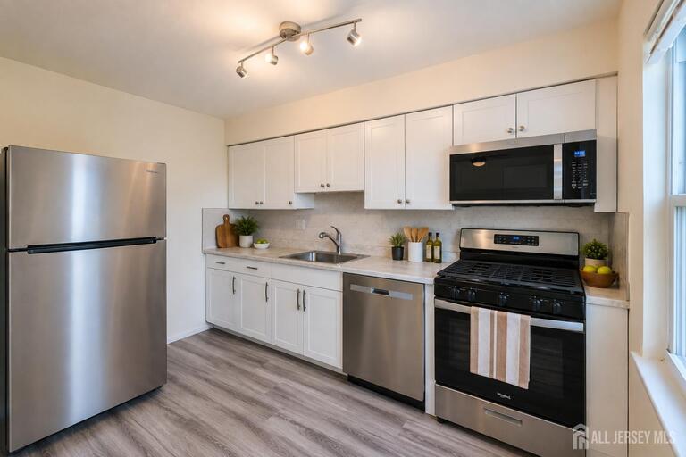 Photo 8 of 93 Fox Road # 3B, Edison NJ 08817, Edison, NJ
