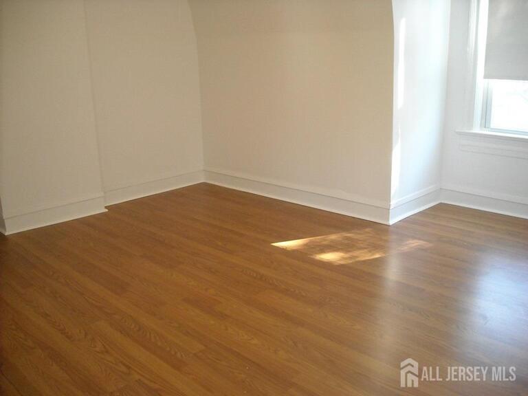 Photo 7 of 301 Penfield Place # 301, Dunellen NJ 08812, Dunellen, NJ