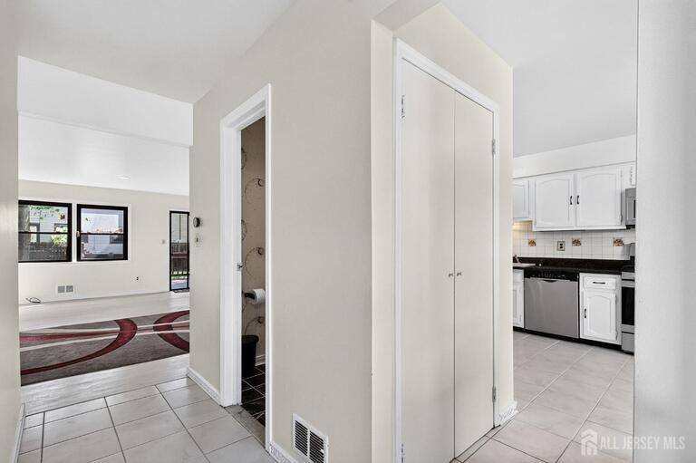 Photo 8 of 71 Highview Drive, Woodbridge Proper NJ 07095, Woodbridge Proper, NJ