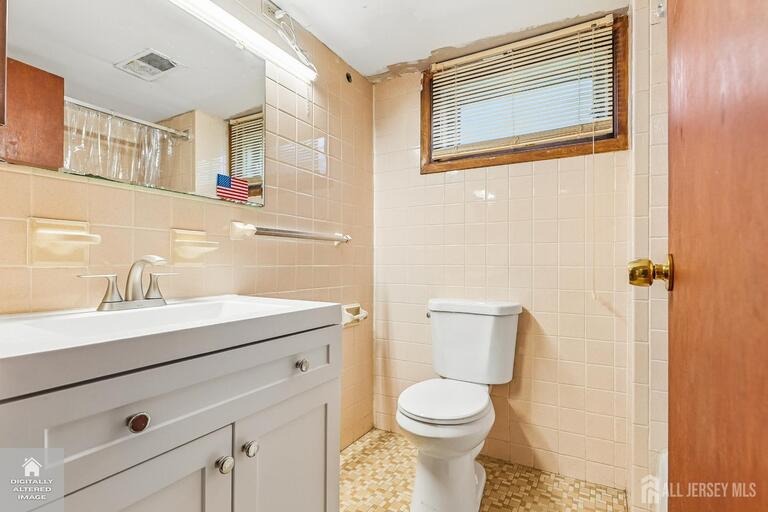 Photo 20 of 124 Sonora Avenue, Iselin NJ 08830, Iselin, NJ