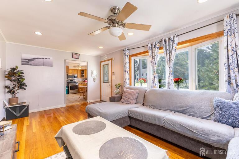 Photo 5 of 1064 Bordentown Avenue, Sayreville NJ 08859, Sayreville, NJ