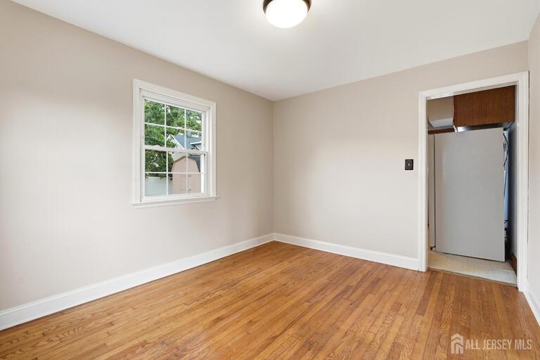 Photo 9 of 326 Melrose Avenue, Middlesex NJ 08846, Middlesex, NJ